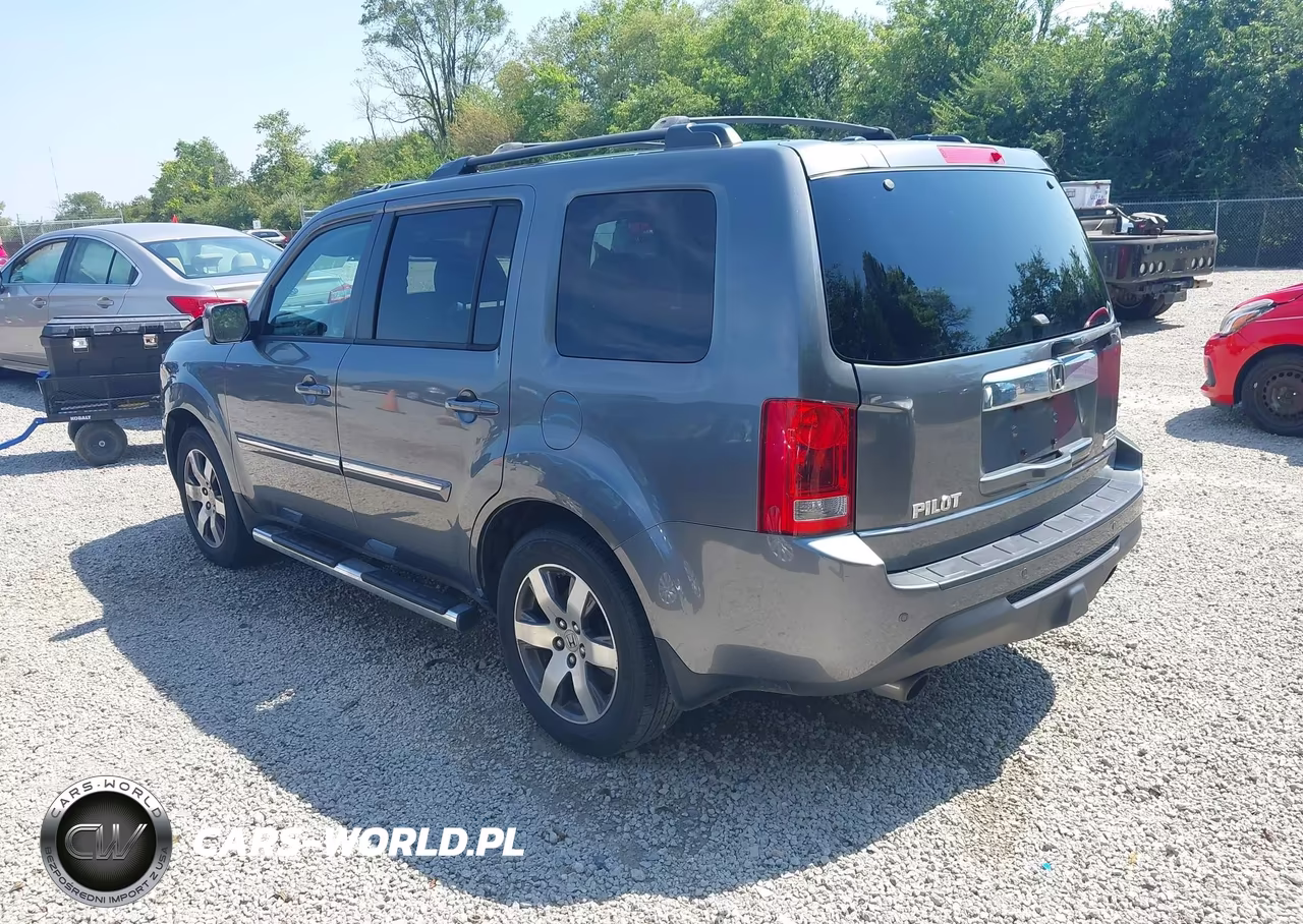 2012 Honda Pilot Touring VIN:5FNYF4H92CB066941 - 3