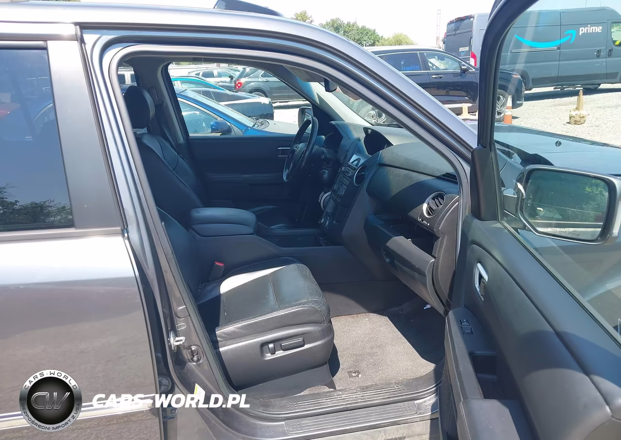 2012 Honda Pilot Touring VIN:5FNYF4H92CB066941 - 5