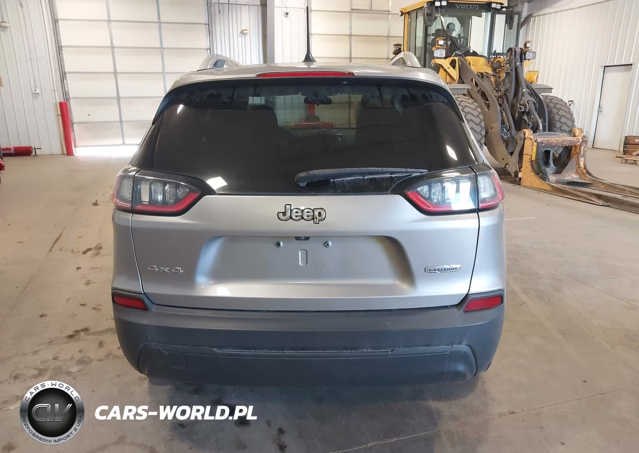 2019 Jeep Cherokee Latitude 4X4 VIN:1C4PJMCB7KD343612 - 16