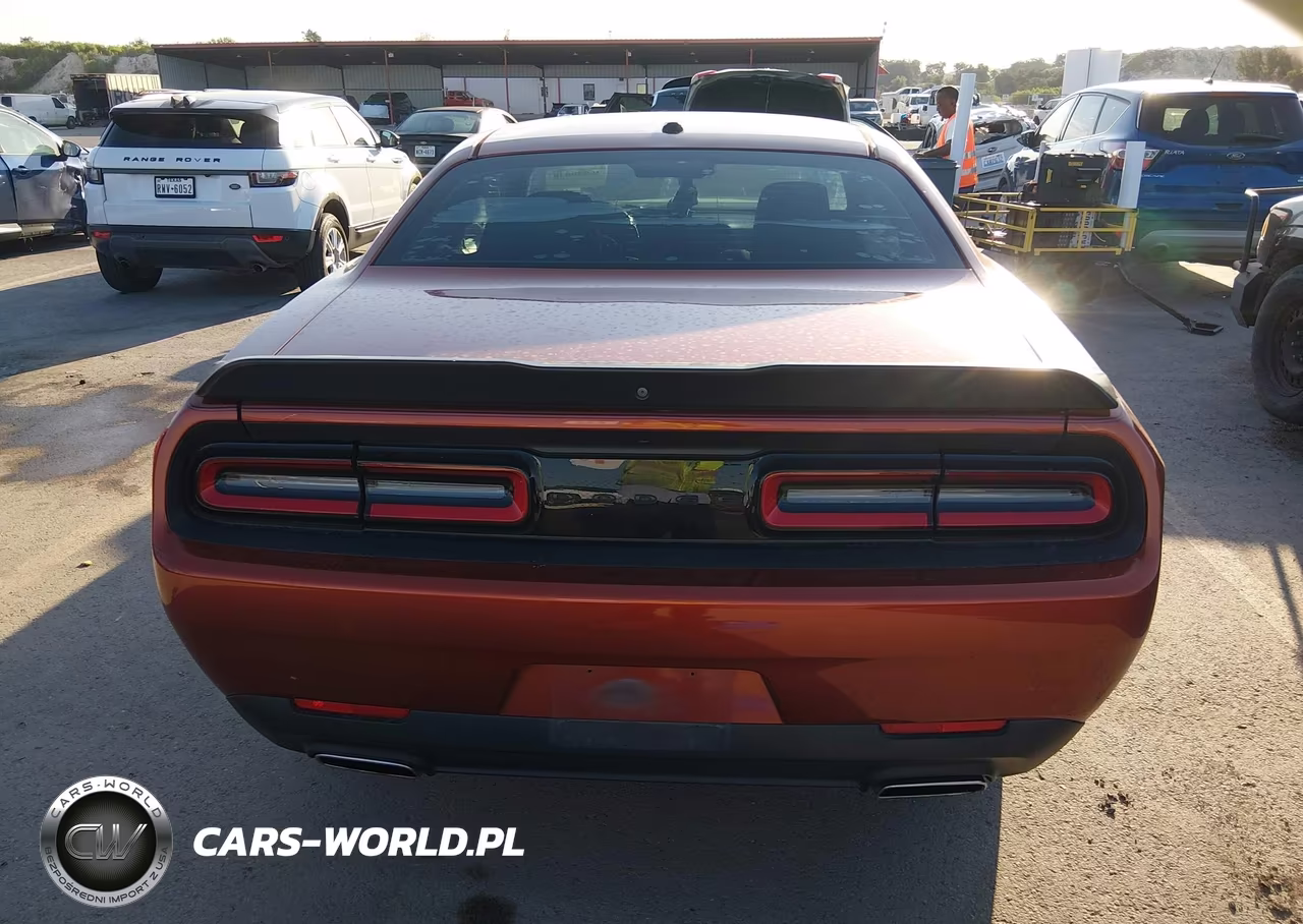 2020 Dodge Challenger Sxt VIN:2C3CDZAGXLH195062 - 17