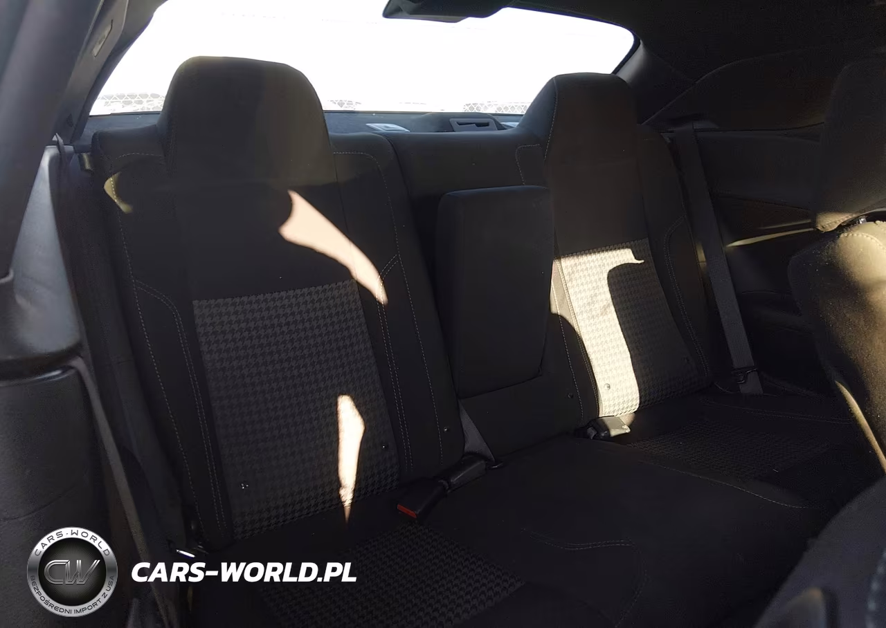2020 Dodge Challenger Sxt VIN:2C3CDZAGXLH195062 - 8