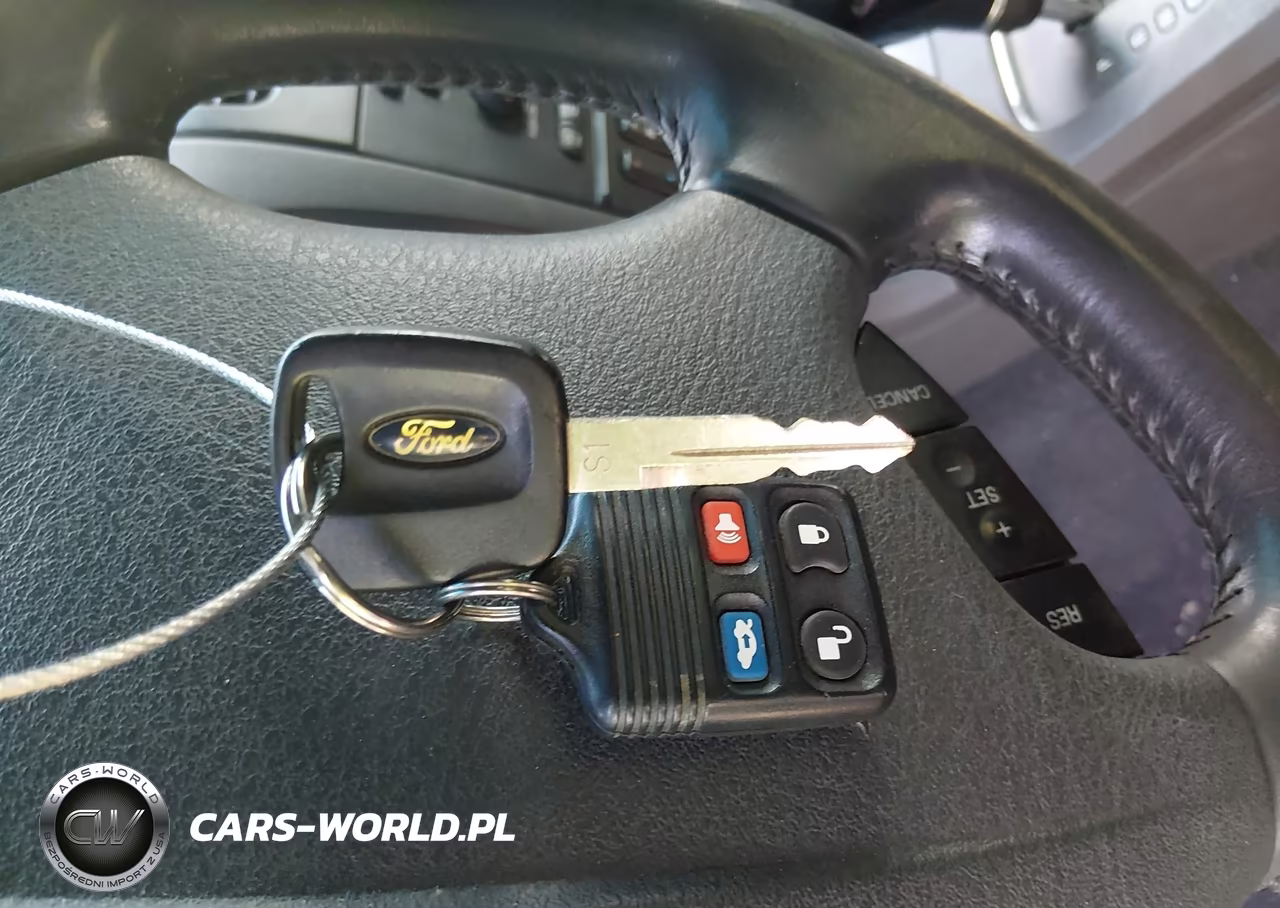 2002 Ford Thunderbird VIN:1FAHP60A42Y109498 - 11