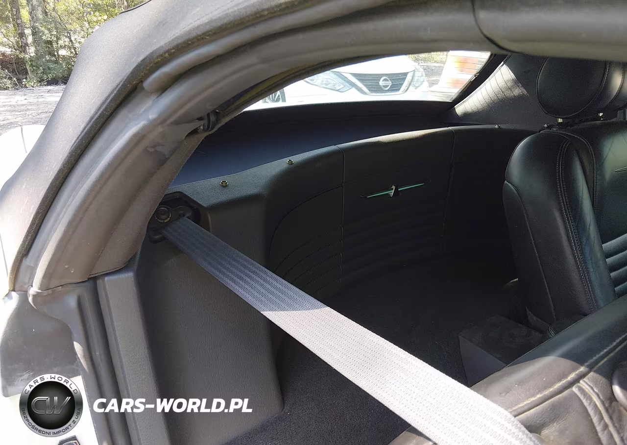2002 Ford Thunderbird VIN:1FAHP60A42Y109498 - 8