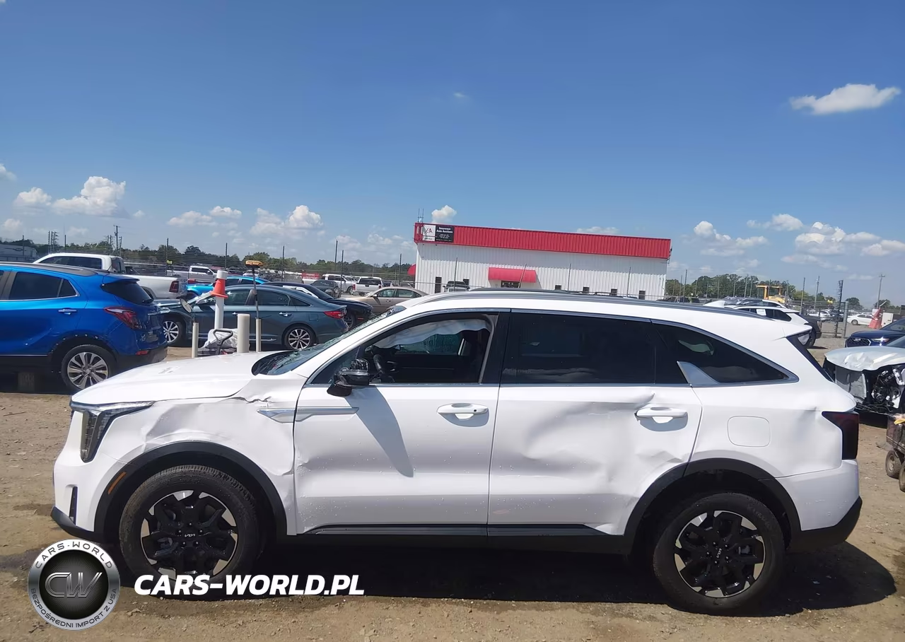 2026 Kia Sorento S VIN:5XYRLDJCXTG428428 - 14
