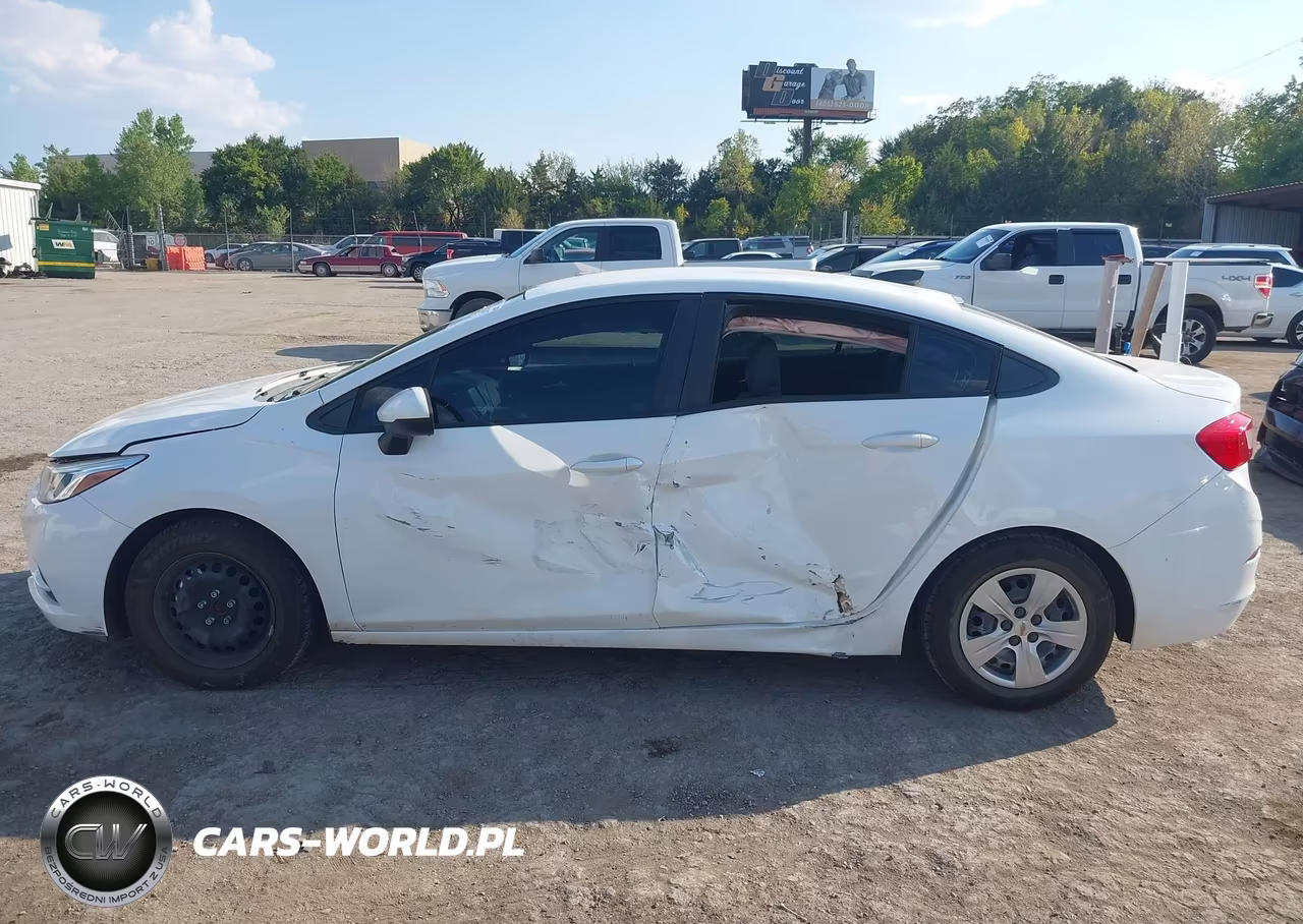 2018 Chevrolet Cruze Ls Auto VIN:1G1BC5SM3J7118333 - 14