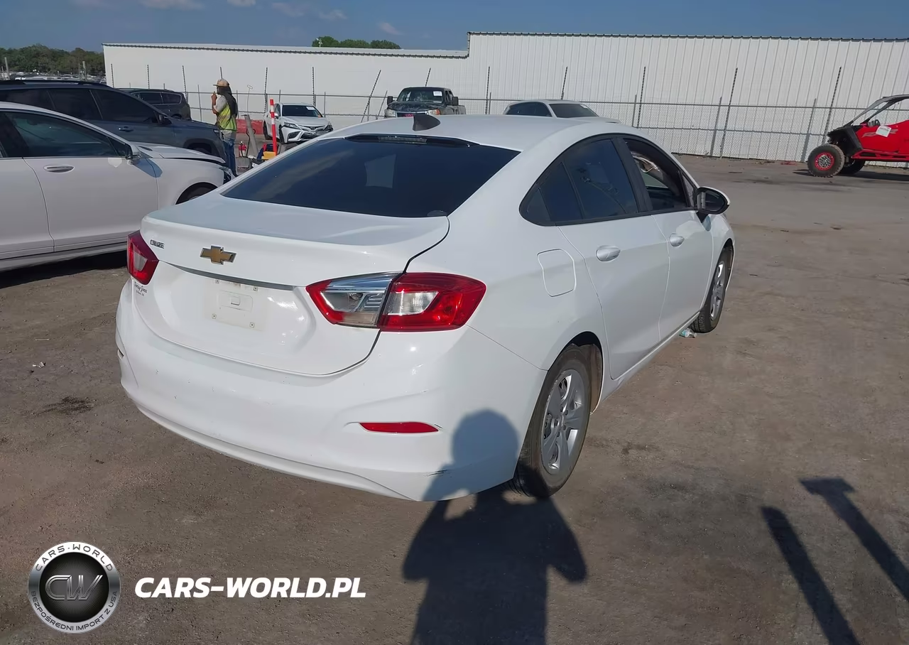 2018 Chevrolet Cruze Ls Auto VIN:1G1BC5SM3J7118333 - 4