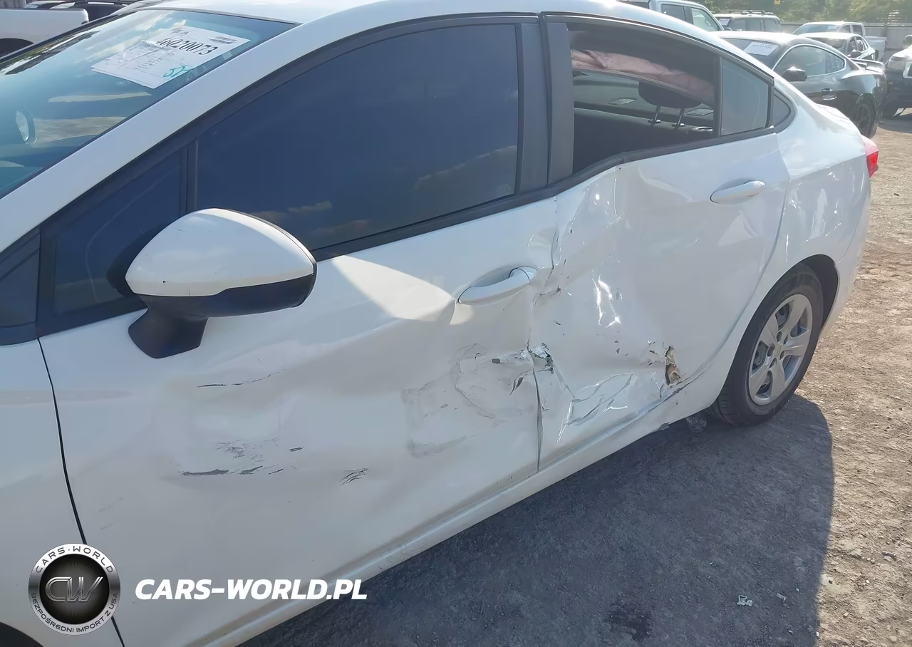 2018 Chevrolet Cruze Ls Auto VIN:1G1BC5SM3J7118333 - 6