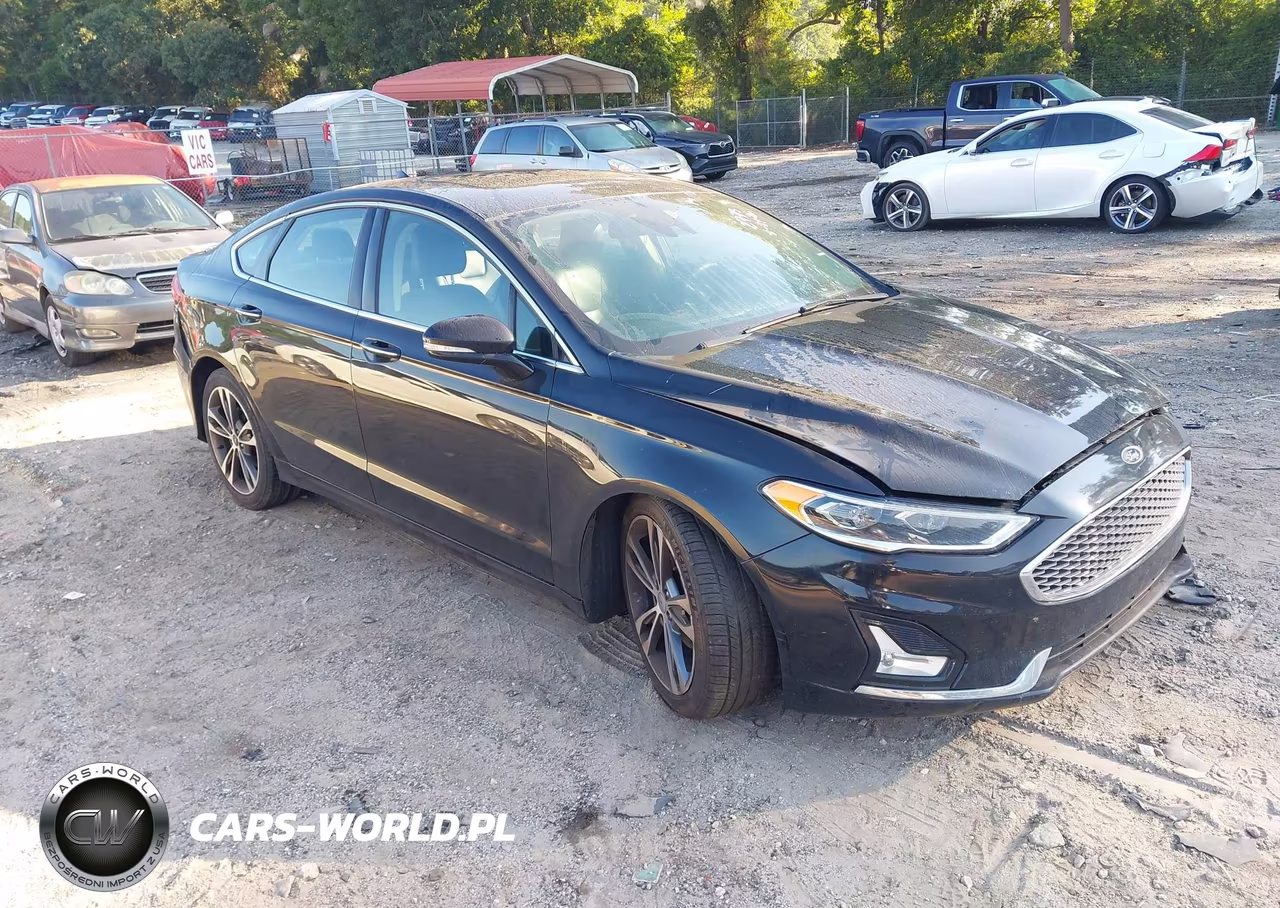 2019 Ford Fusion Titanium – zdjęcie 1 z 16