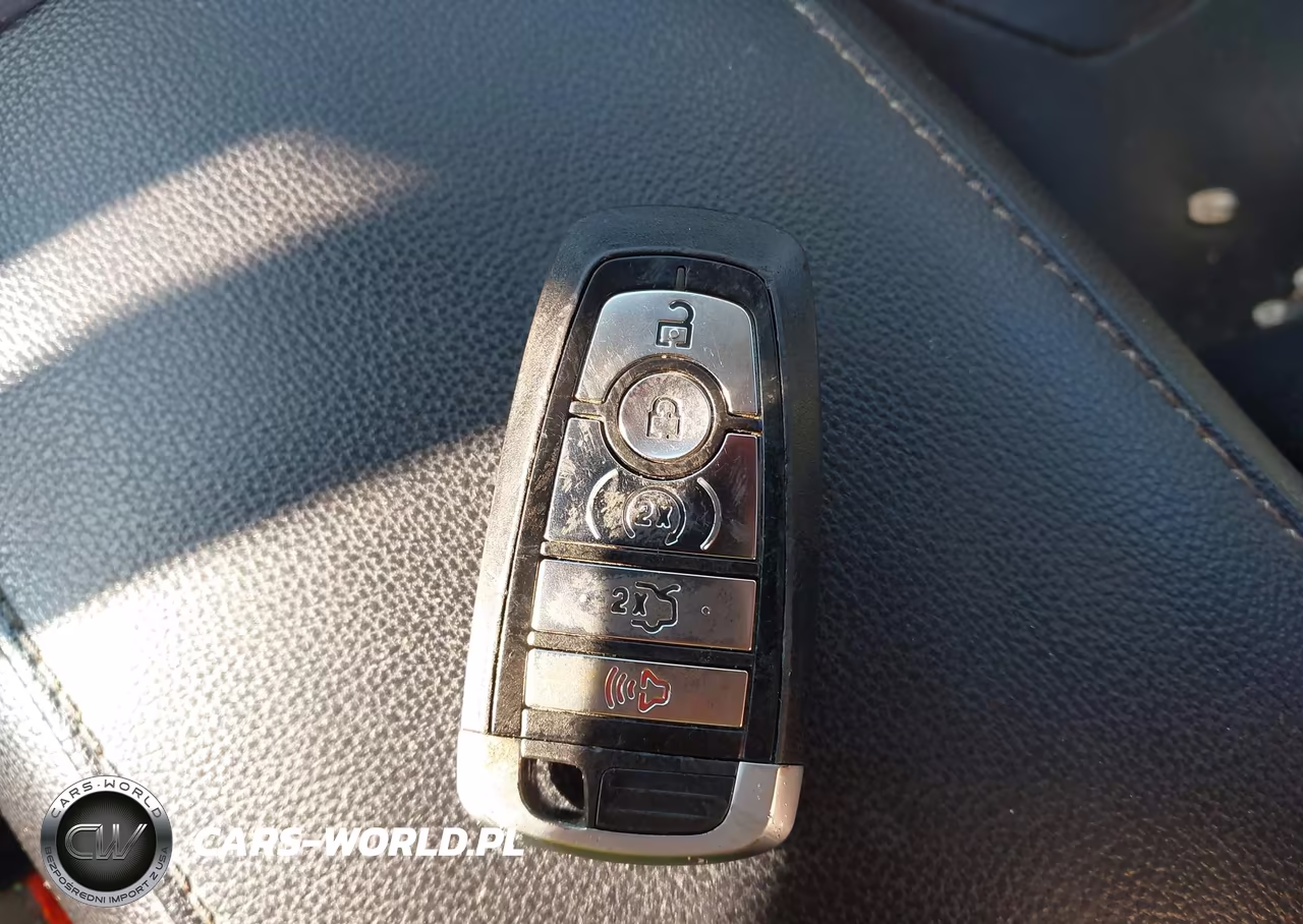 2019 Ford Fusion Titanium VIN:3FA6P0D9XKR263572 - 11