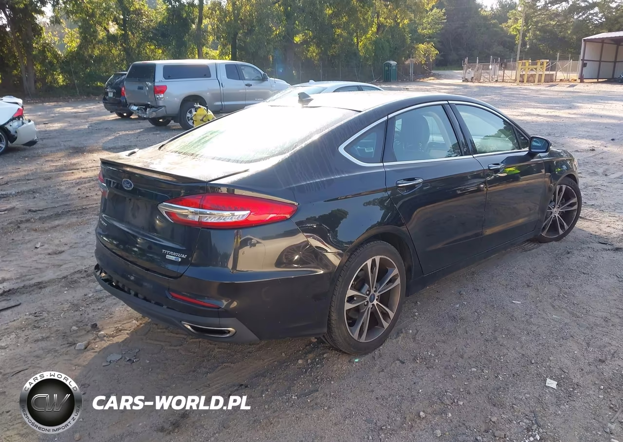 2019 Ford Fusion Titanium VIN:3FA6P0D9XKR263572 - 4