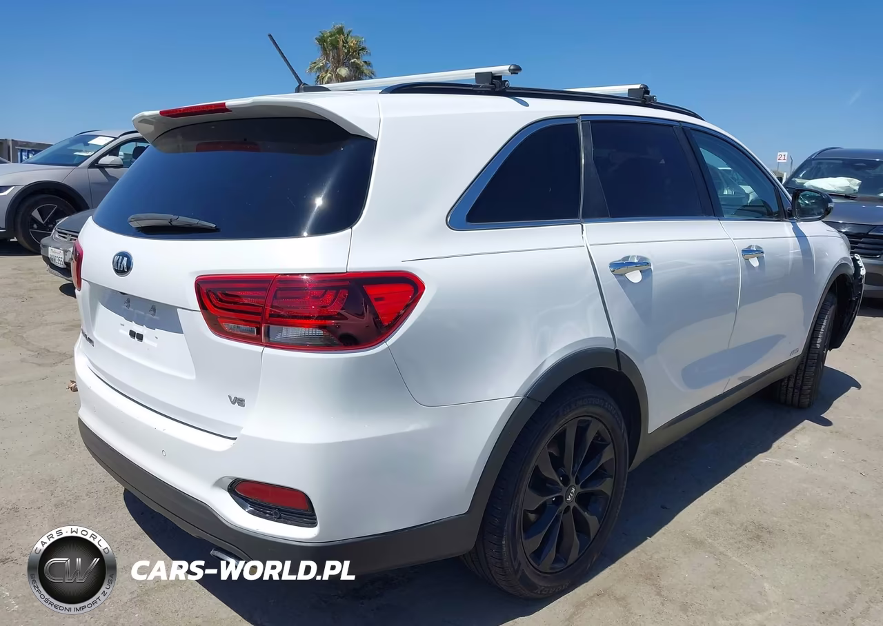 2019 Kia Sorento S V6 VIN:5XYPGDA54KG584430 - 4