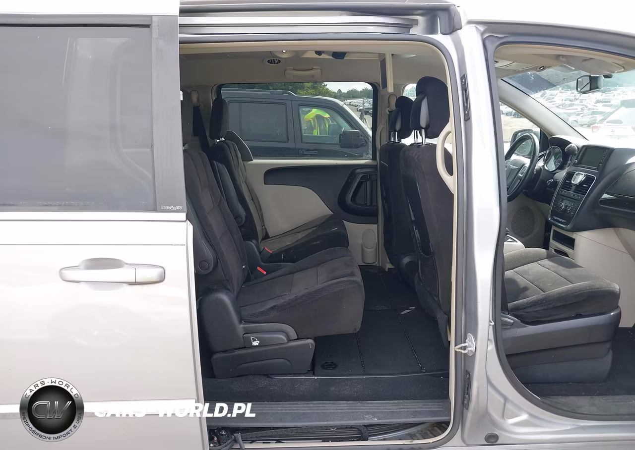 2013 Chrysler Town & Country Touring VIN:2C4RC1BG6DR661042 - 8
