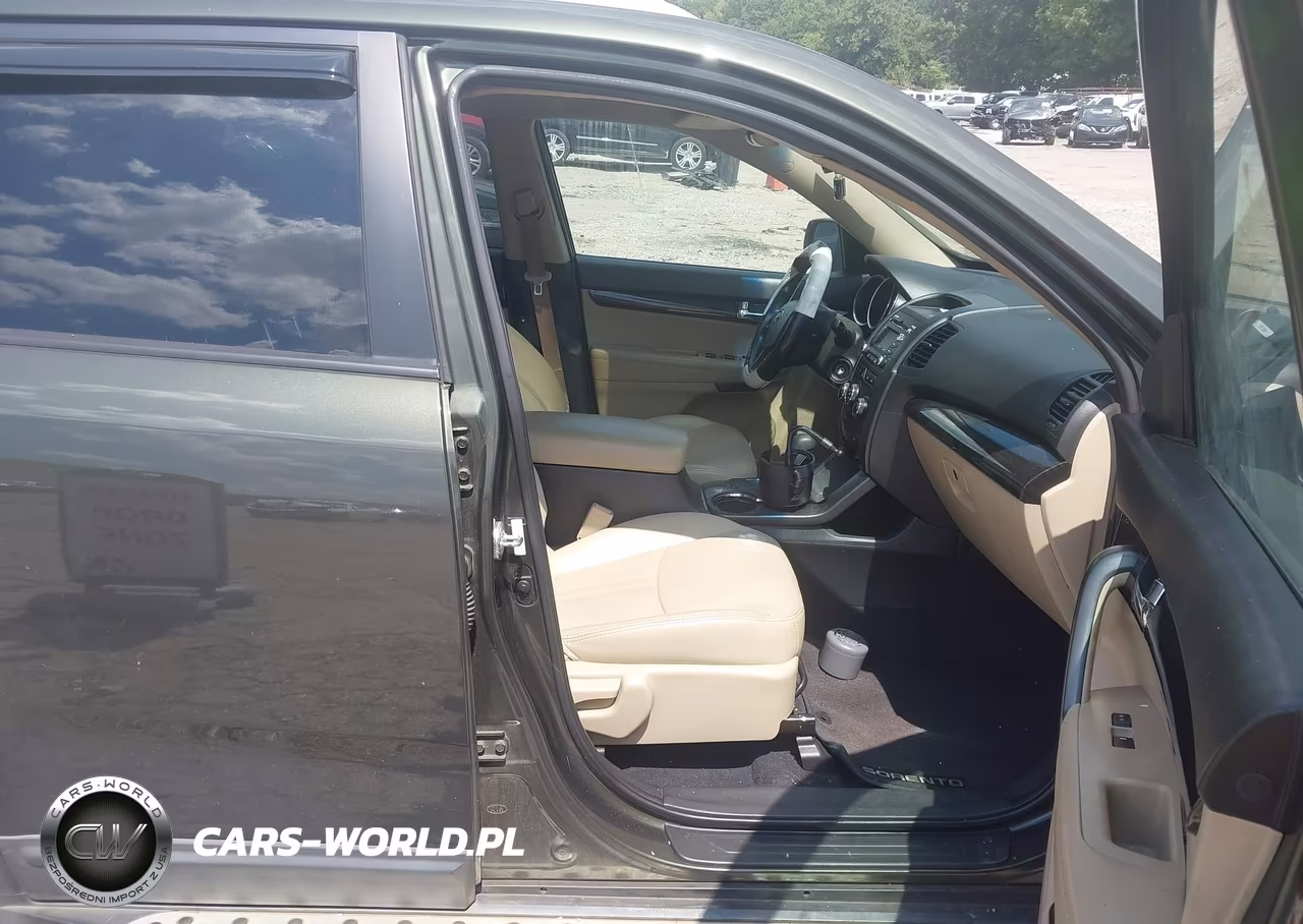 2012 Kia Sorento Lx VIN:5XYKT3A60CG295684 - 5