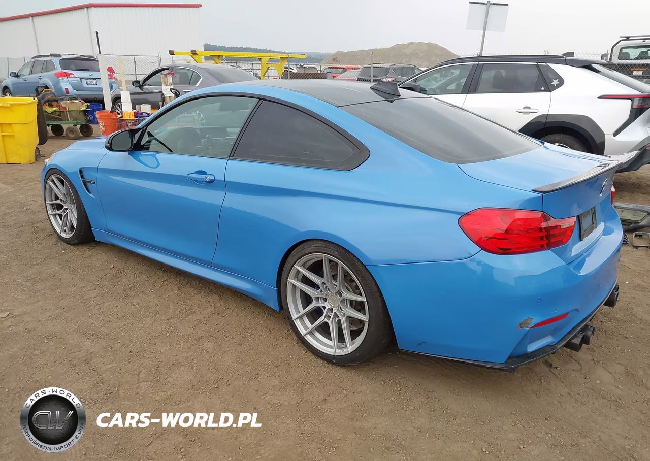 2015 BMW M4 VIN:WBS3R9C53FK332809 - 3