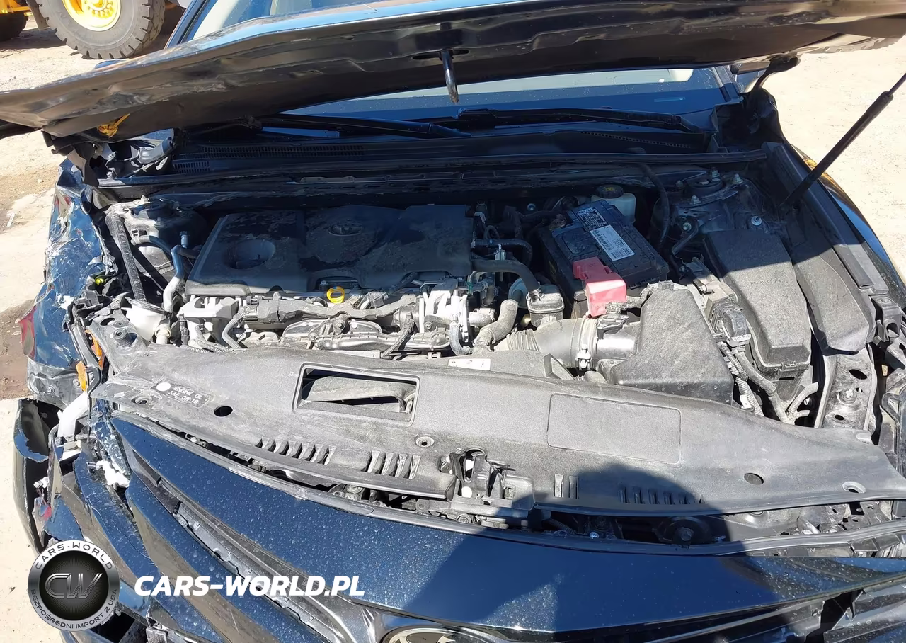 2018 Toyota Camry Le VIN:JTNB11HK6J3039737 - 10
