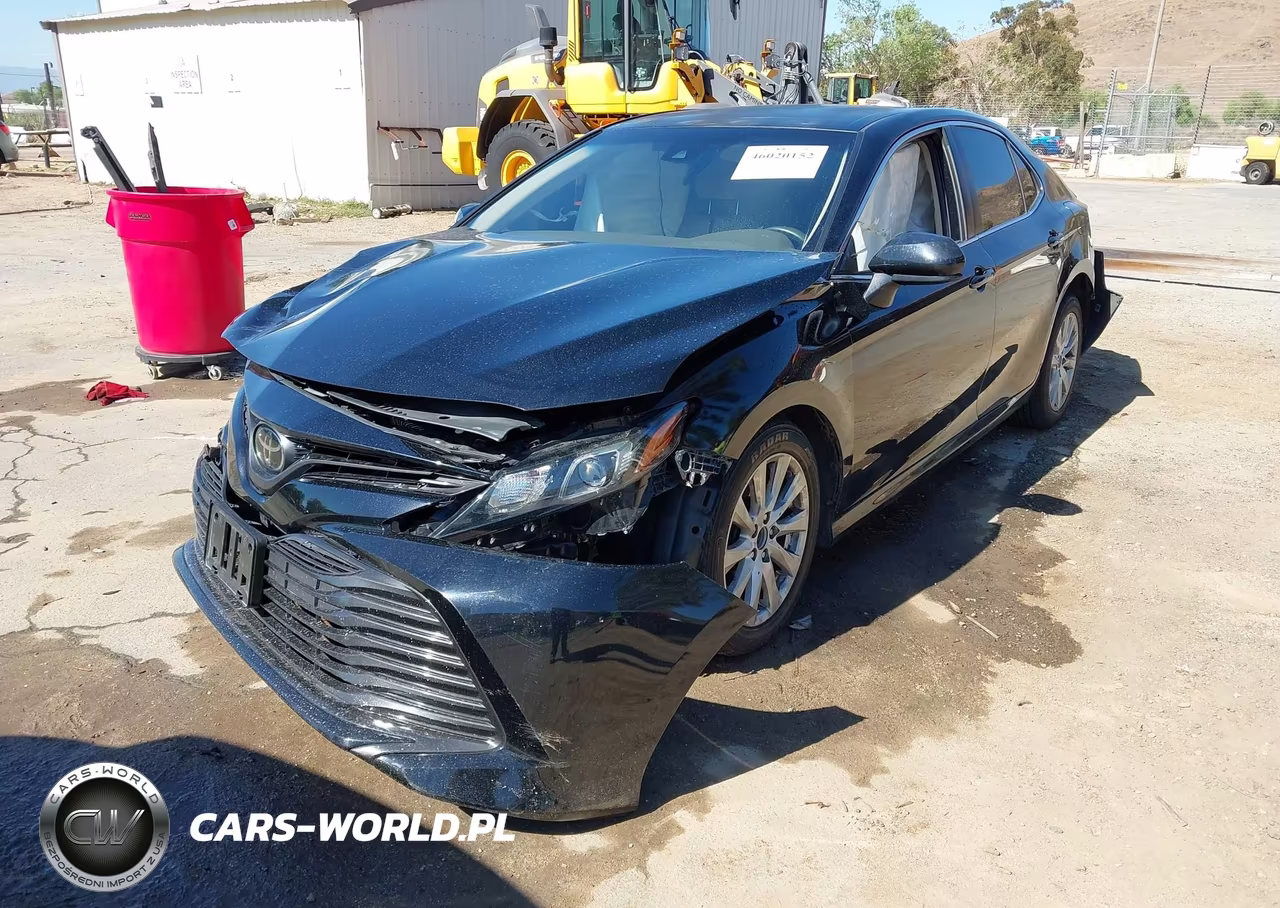 2018 Toyota Camry Le VIN:JTNB11HK6J3039737 - 2