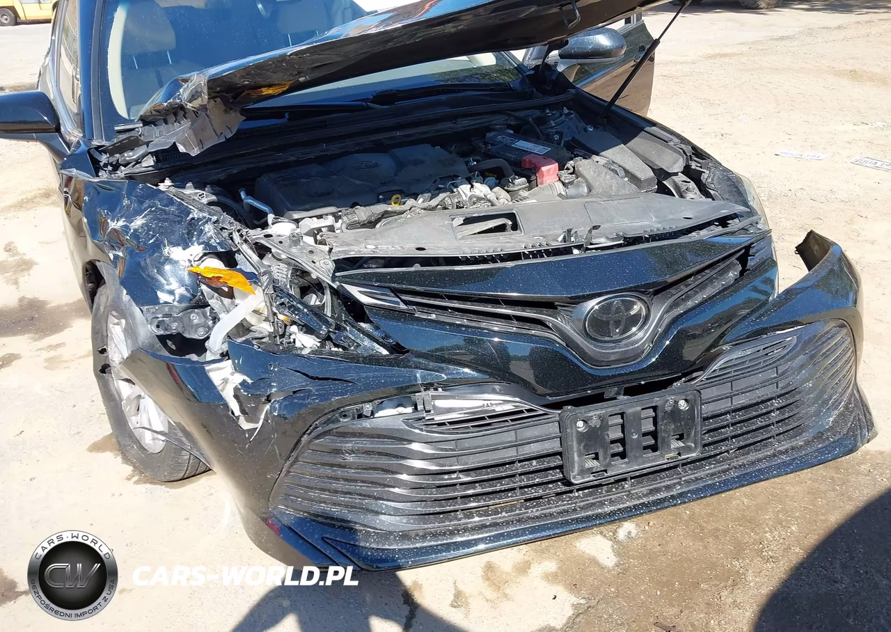 2018 Toyota Camry Le VIN:JTNB11HK6J3039737 - 6