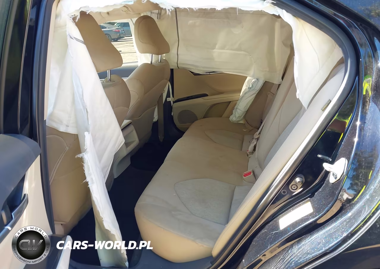 2018 Toyota Camry Le VIN:JTNB11HK6J3039737 - 8