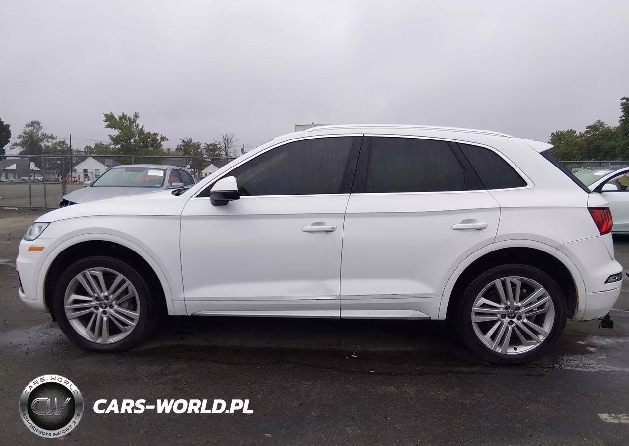 2018 Audi Q5 2.0T Premium VIN:WA1BNAFY2J2220589 - 14