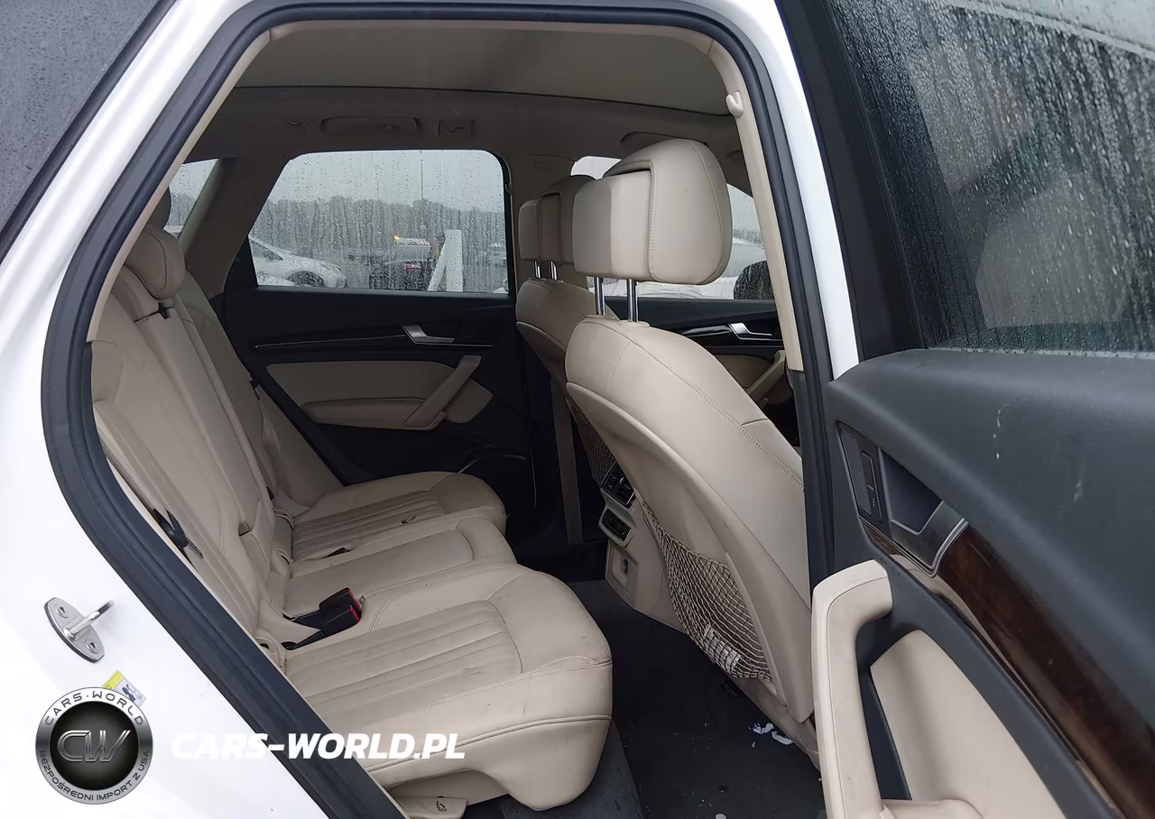 2018 Audi Q5 2.0T Premium VIN:WA1BNAFY2J2220589 - 8