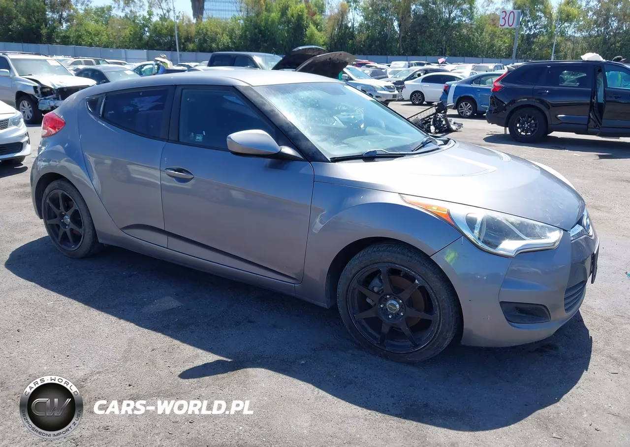 2012 Hyundai Veloster Base W-Black