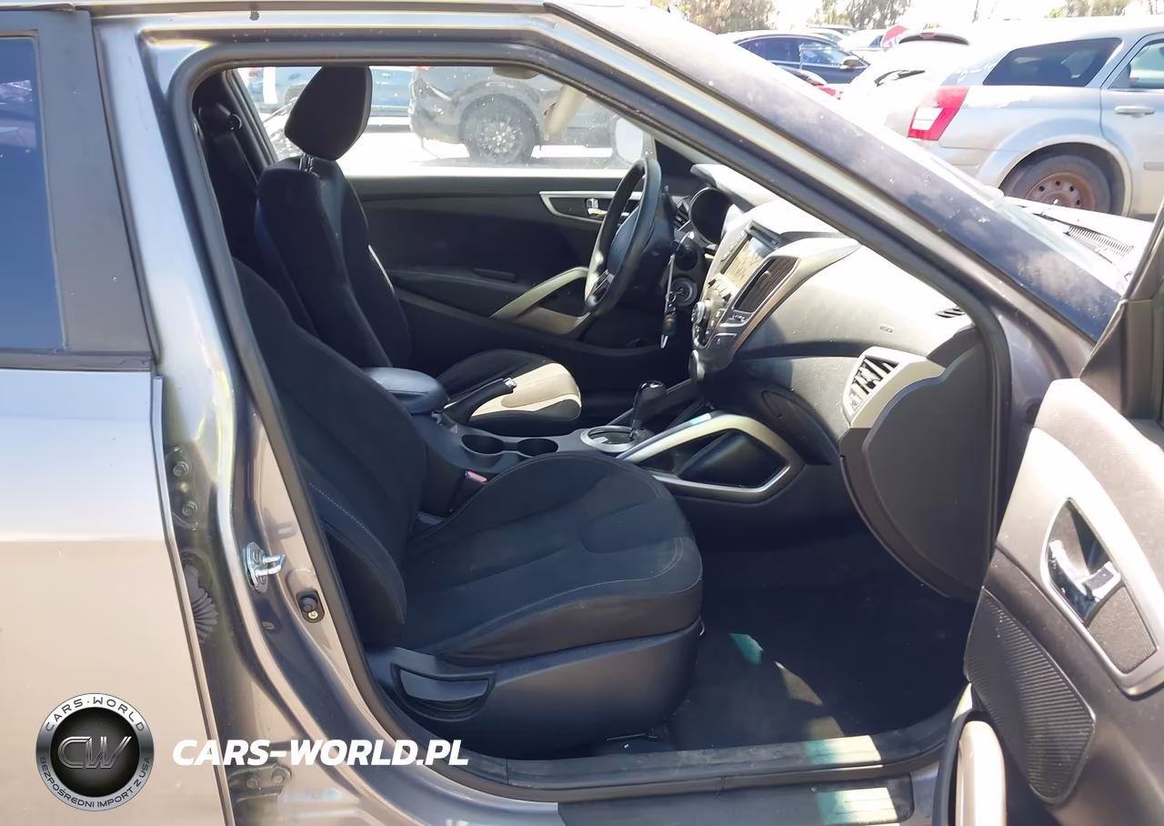 2012 Hyundai Veloster Base W-Black VIN:KMHTC6AD5CU029513 - 5