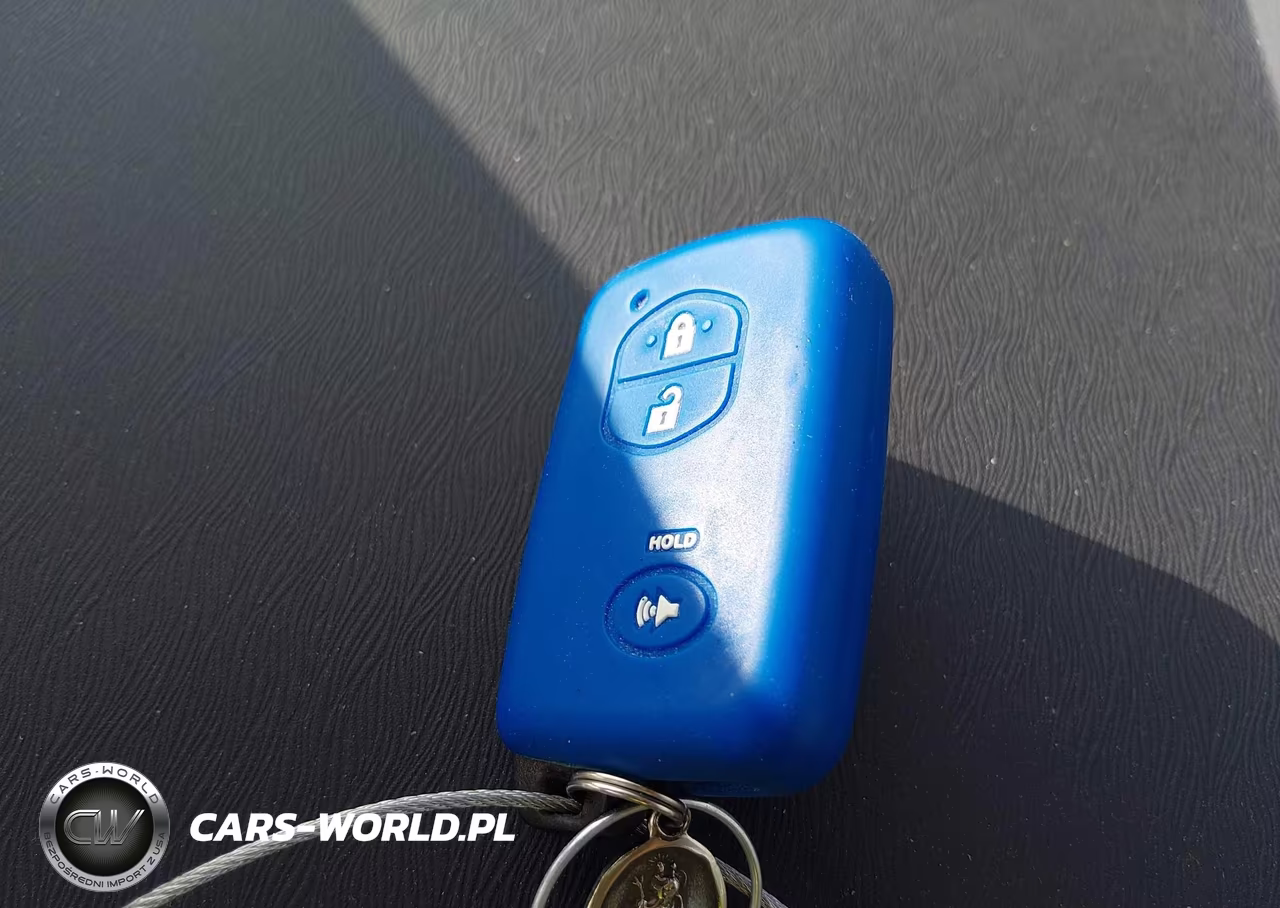 2014 Toyota Prius V Five VIN:JTDZN3EU6EJ010572 - 11