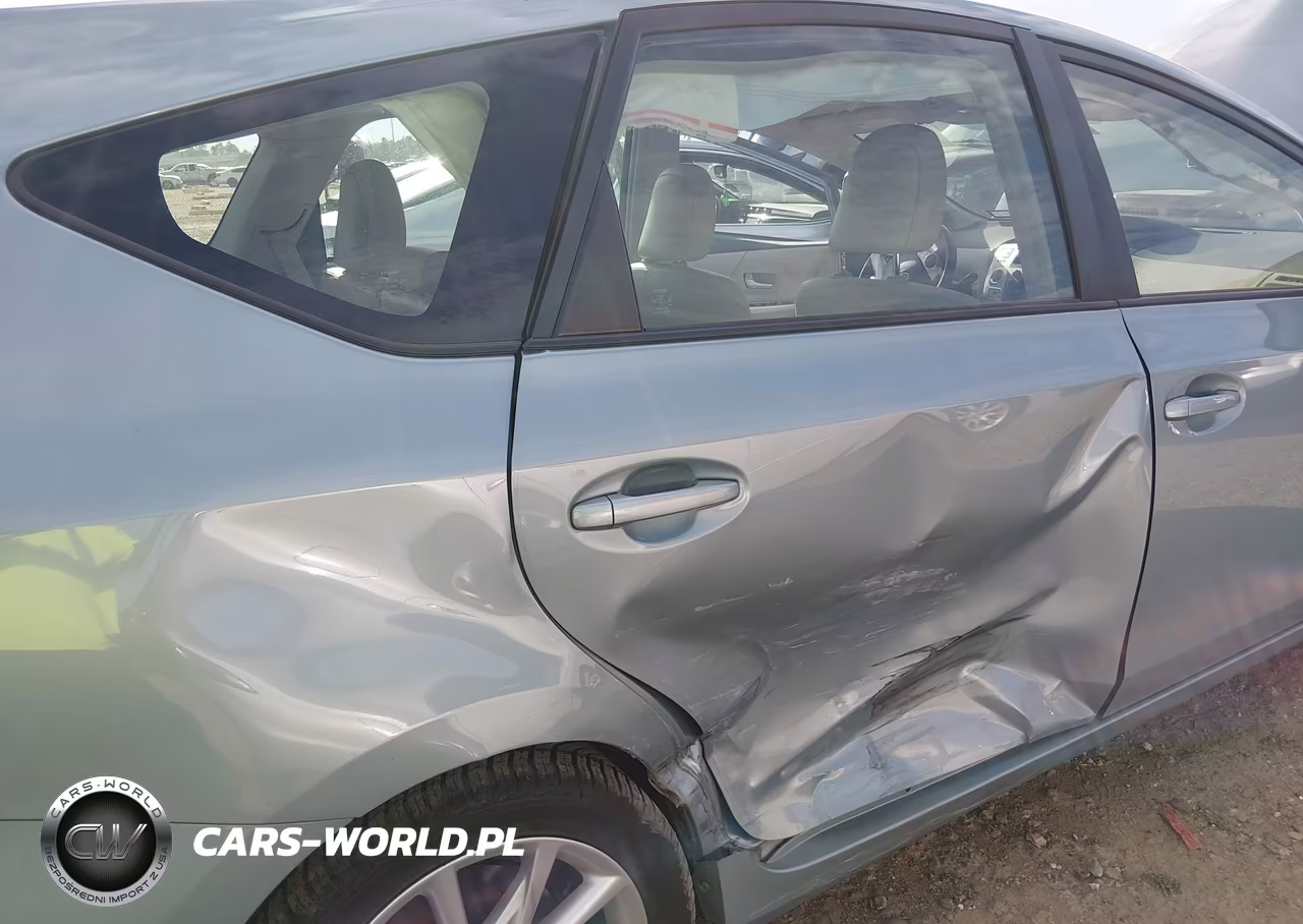 2014 Toyota Prius V Five VIN:JTDZN3EU6EJ010572 - 6