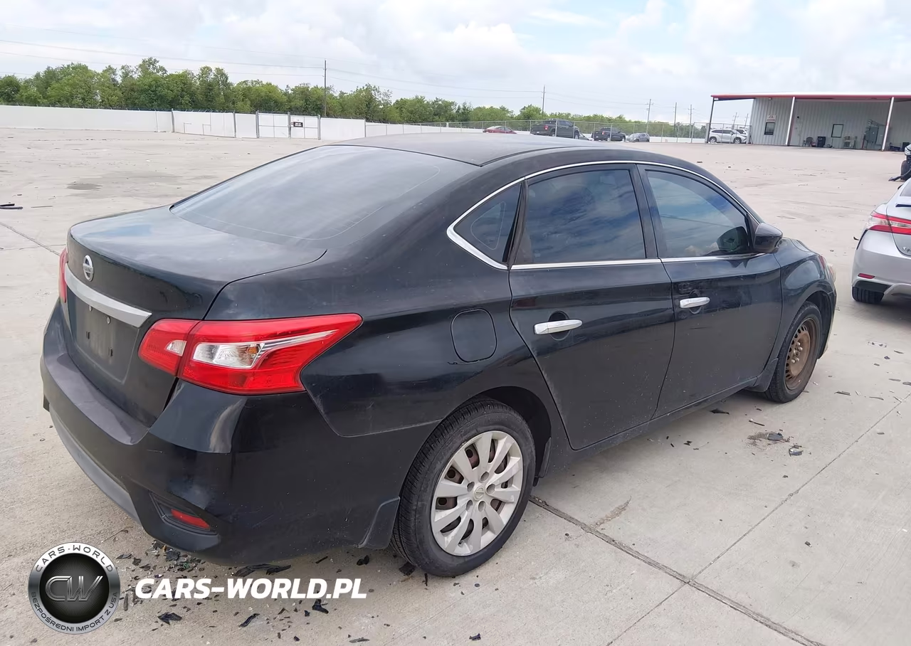 2016 Nissan Sentra S VIN:3N1AB7AP5GL681226 - 4