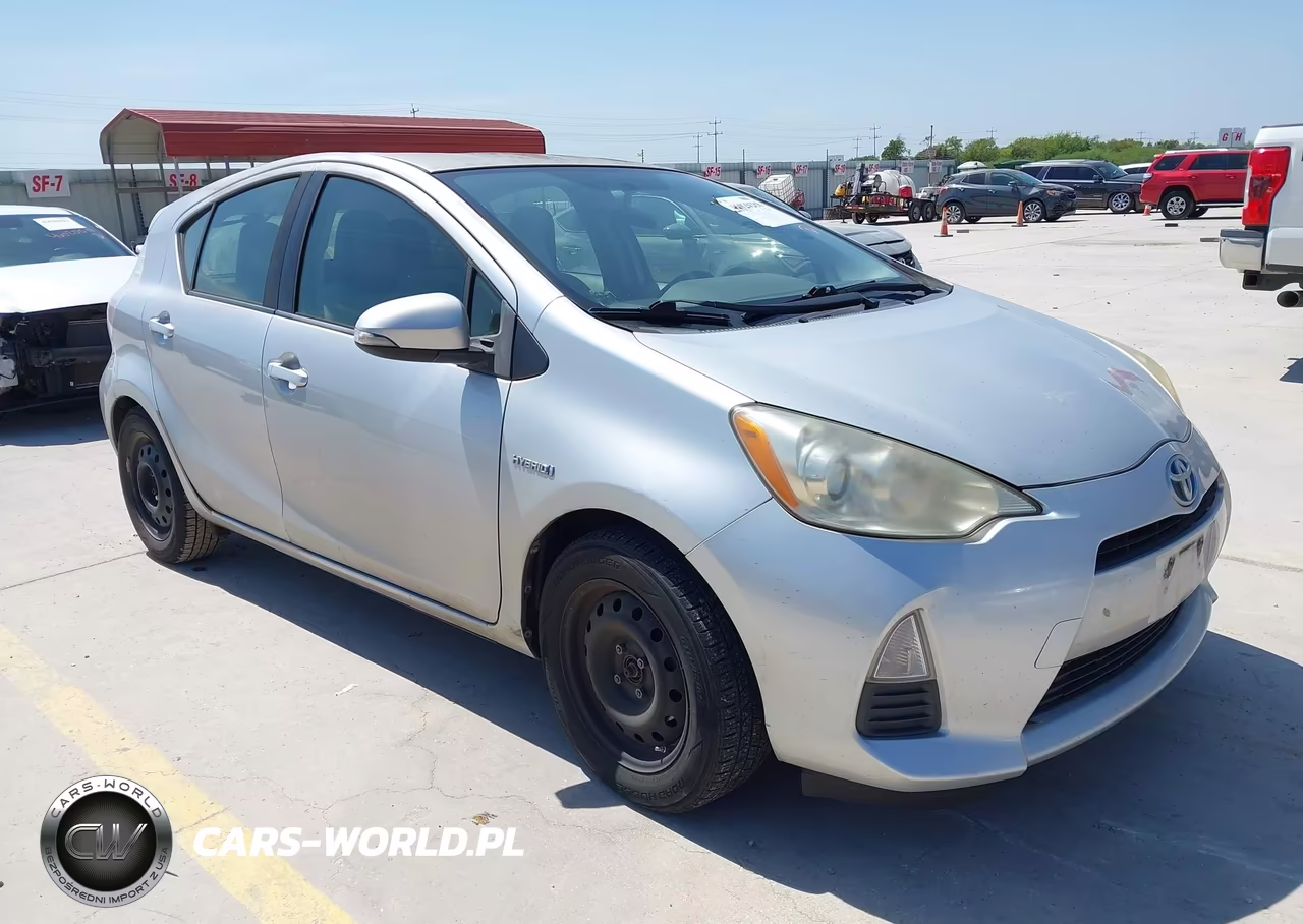 2013 Toyota Prius C One VIN:JTDKDTB34D1539484 - 1