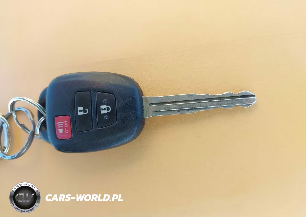 2013 Toyota Prius C One VIN:JTDKDTB34D1539484 - 11