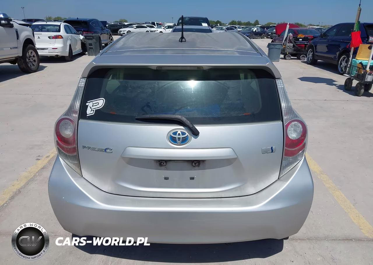 2013 Toyota Prius C One VIN:JTDKDTB34D1539484 - 16