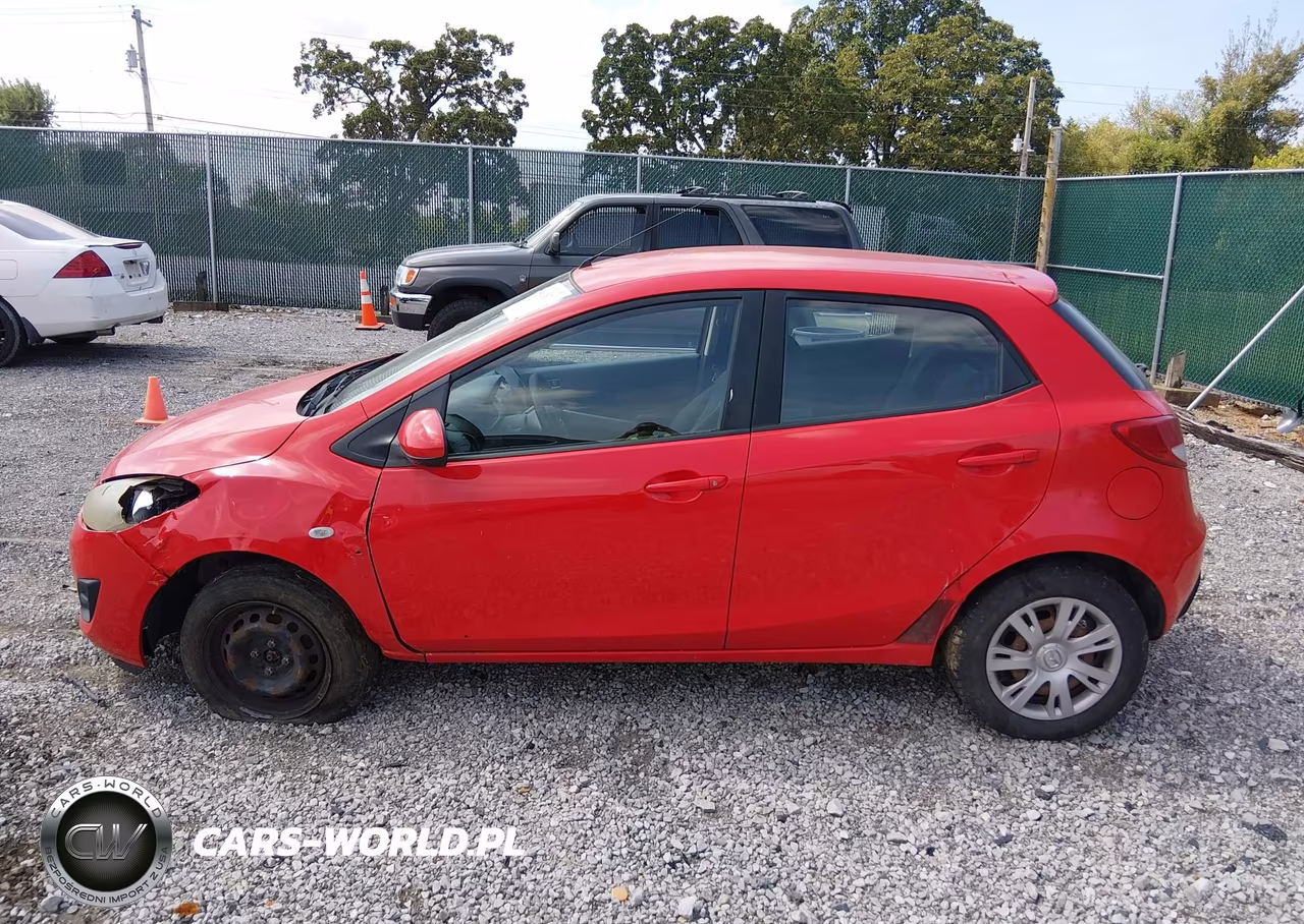 2012 Mazda Mazda2 Sport VIN:JM1DE1KY0C0137374 - 14
