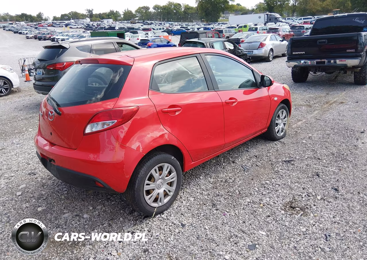 2012 Mazda Mazda2 Sport VIN:JM1DE1KY0C0137374 - 4