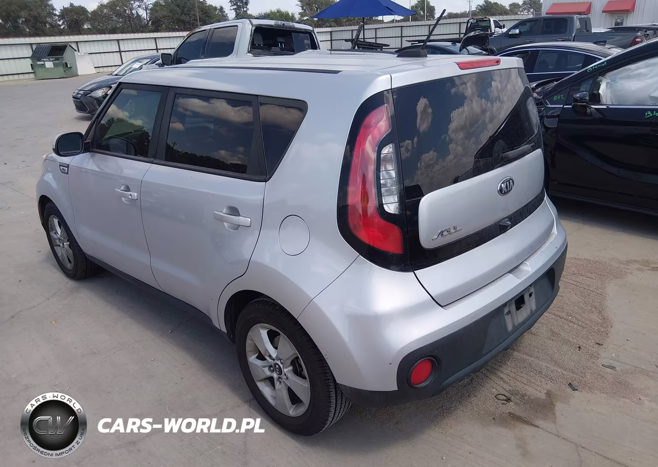 2018 Kia Soul VIN:KNDJN2A23J7599213 - 3