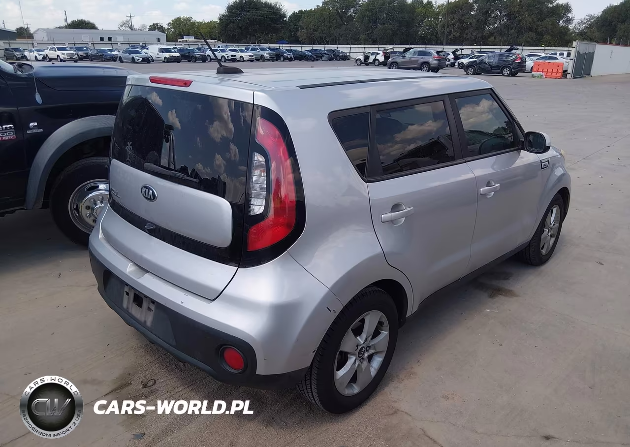2018 Kia Soul VIN:KNDJN2A23J7599213 - 4