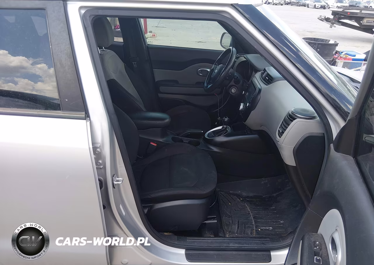 2018 Kia Soul VIN:KNDJN2A23J7599213 - 5