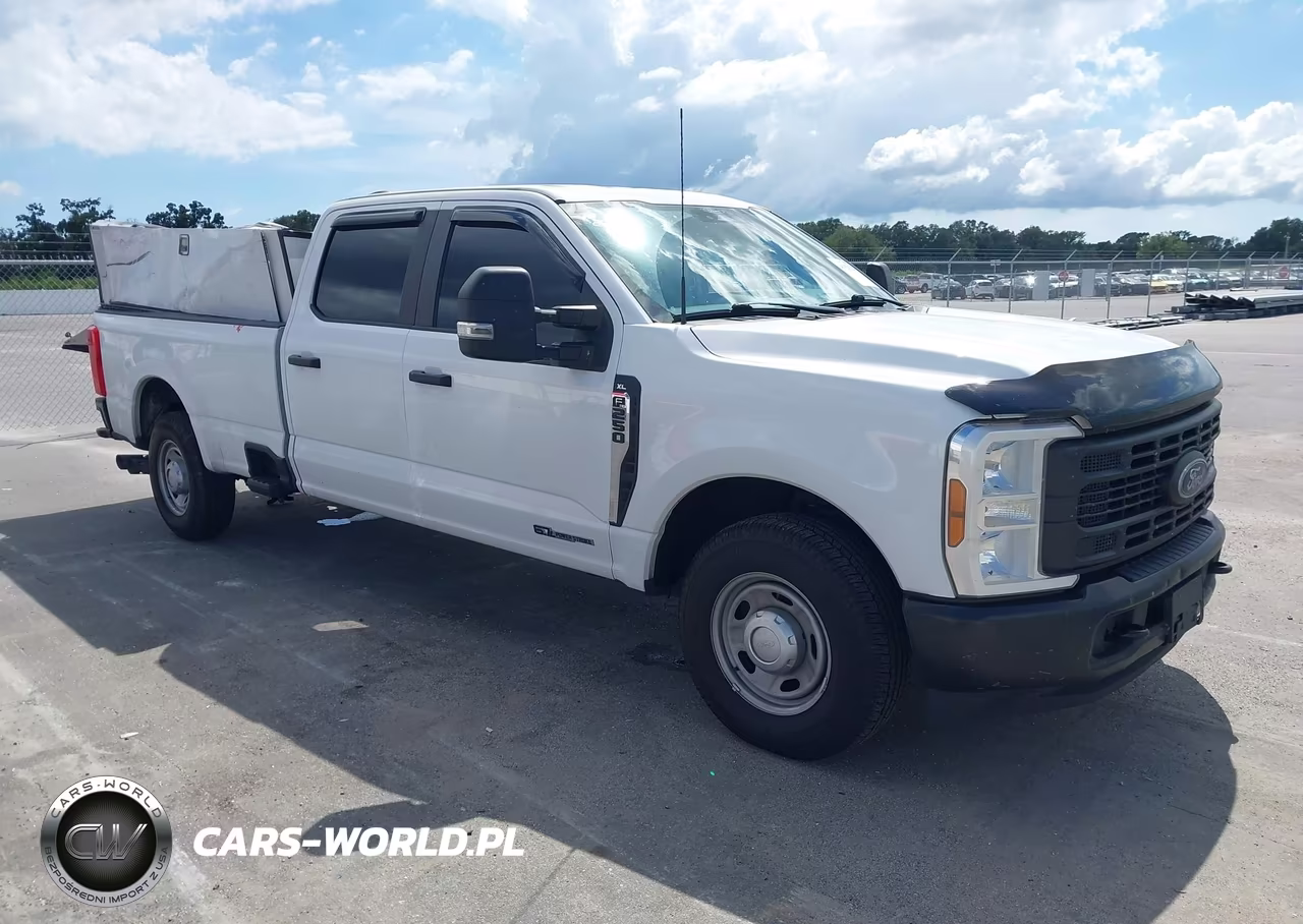 2024 Ford F-250 Xl – zdjęcie 1 z 17