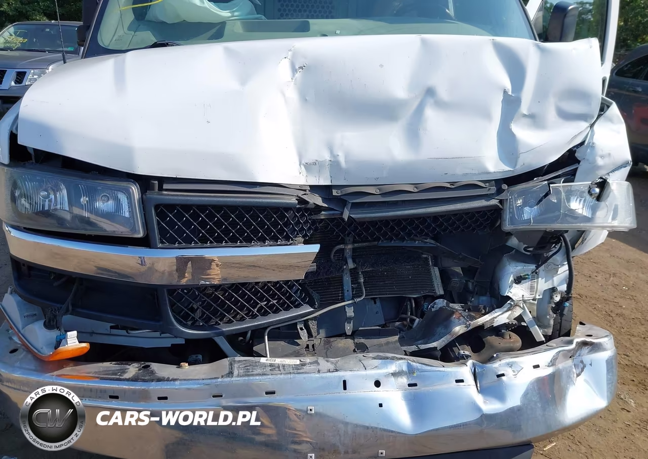 2016 Chevrolet Express 3500 Work Van VIN:1GCZGGFG3G1261773 - 10