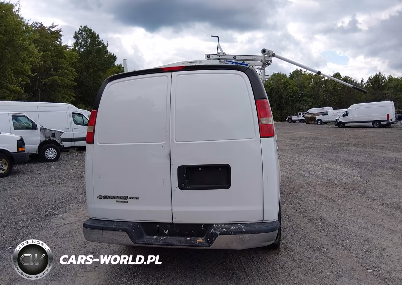 2016 Chevrolet Express 3500 Work Van VIN:1GCZGGFG3G1261773 - 16