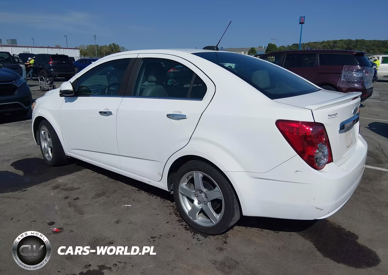 2015 Chevrolet Sonic Ltz Auto VIN:1G1JE5SB7F4204158 - 3