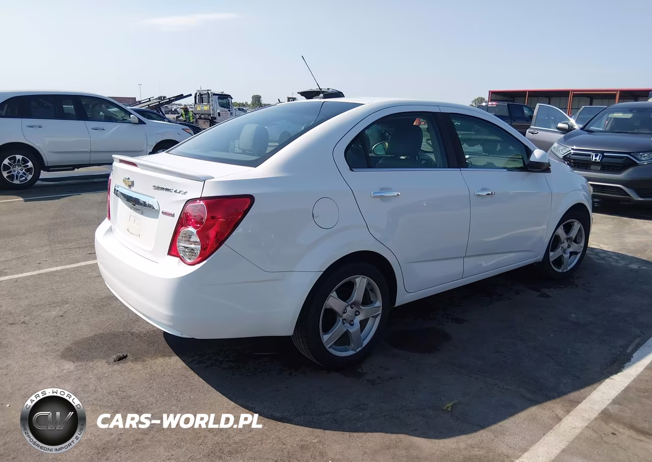 2015 Chevrolet Sonic Ltz Auto VIN:1G1JE5SB7F4204158 - 4