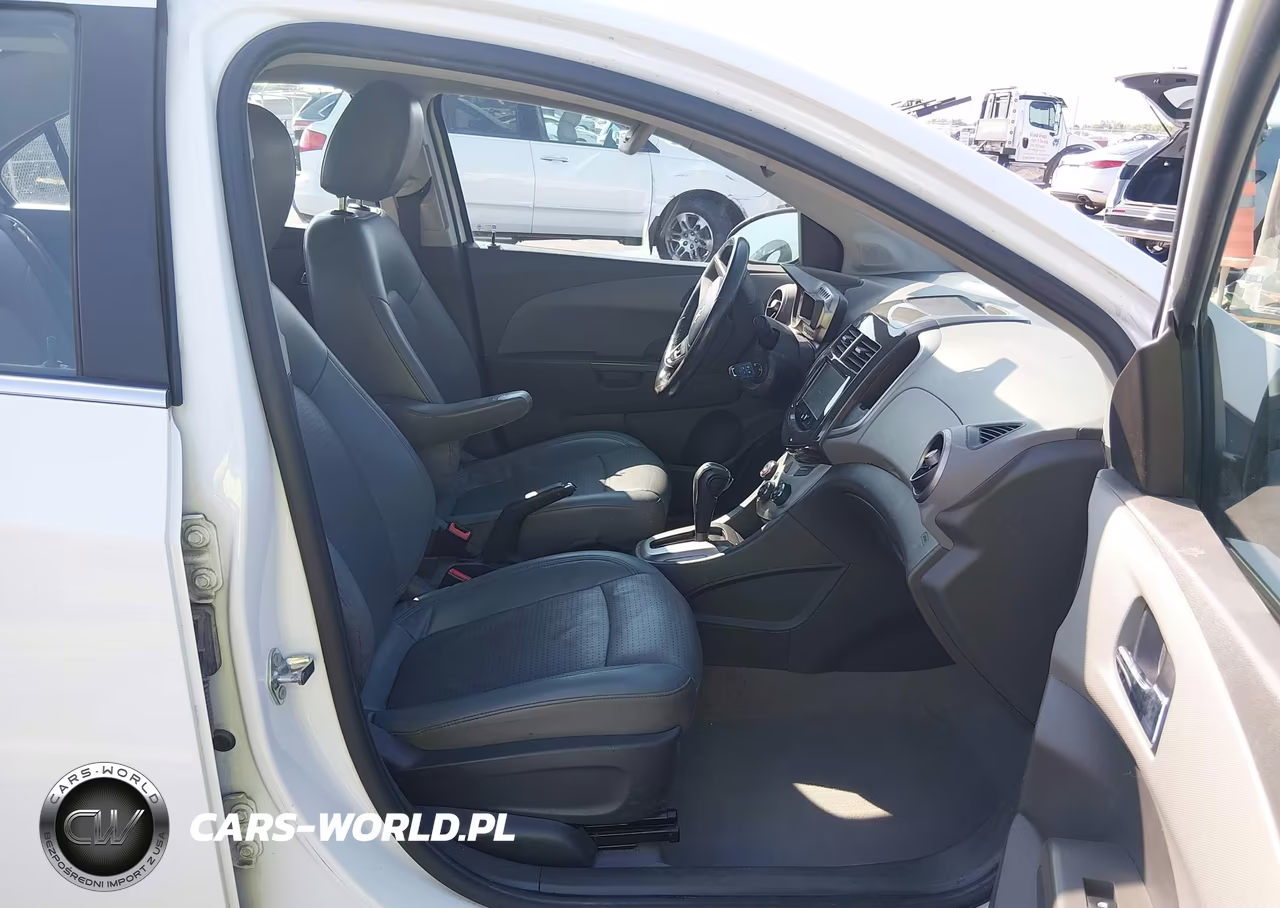 2015 Chevrolet Sonic Ltz Auto VIN:1G1JE5SB7F4204158 - 5