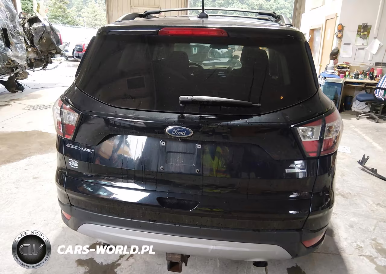 2018 Ford Escape Se VIN:1FMCU9GD1JUD21548 - 17