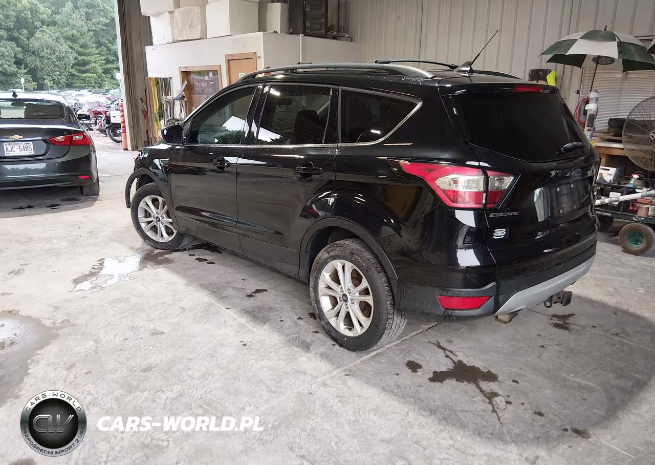 2018 Ford Escape Se VIN:1FMCU9GD1JUD21548 - 3