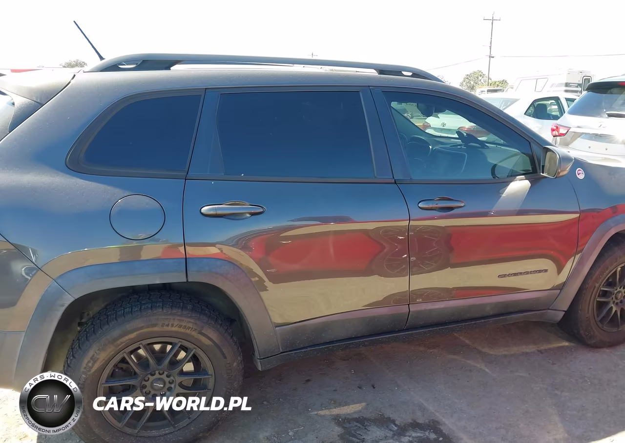 2015 Jeep Cherokee Trailhawk VIN:1C4PJMBB6FW634288 - 13