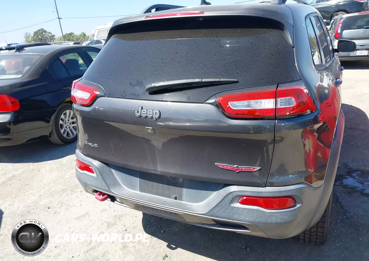 2015 Jeep Cherokee Trailhawk VIN:1C4PJMBB6FW634288 - 16
