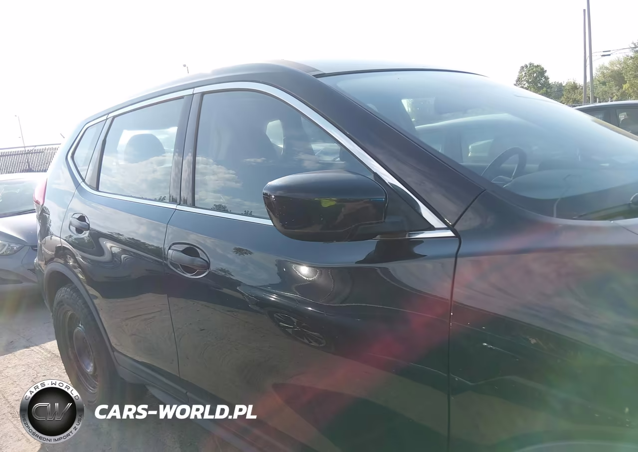 2017 Nissan Rogue S VIN:KNMAT2MV0HP569138 - 13