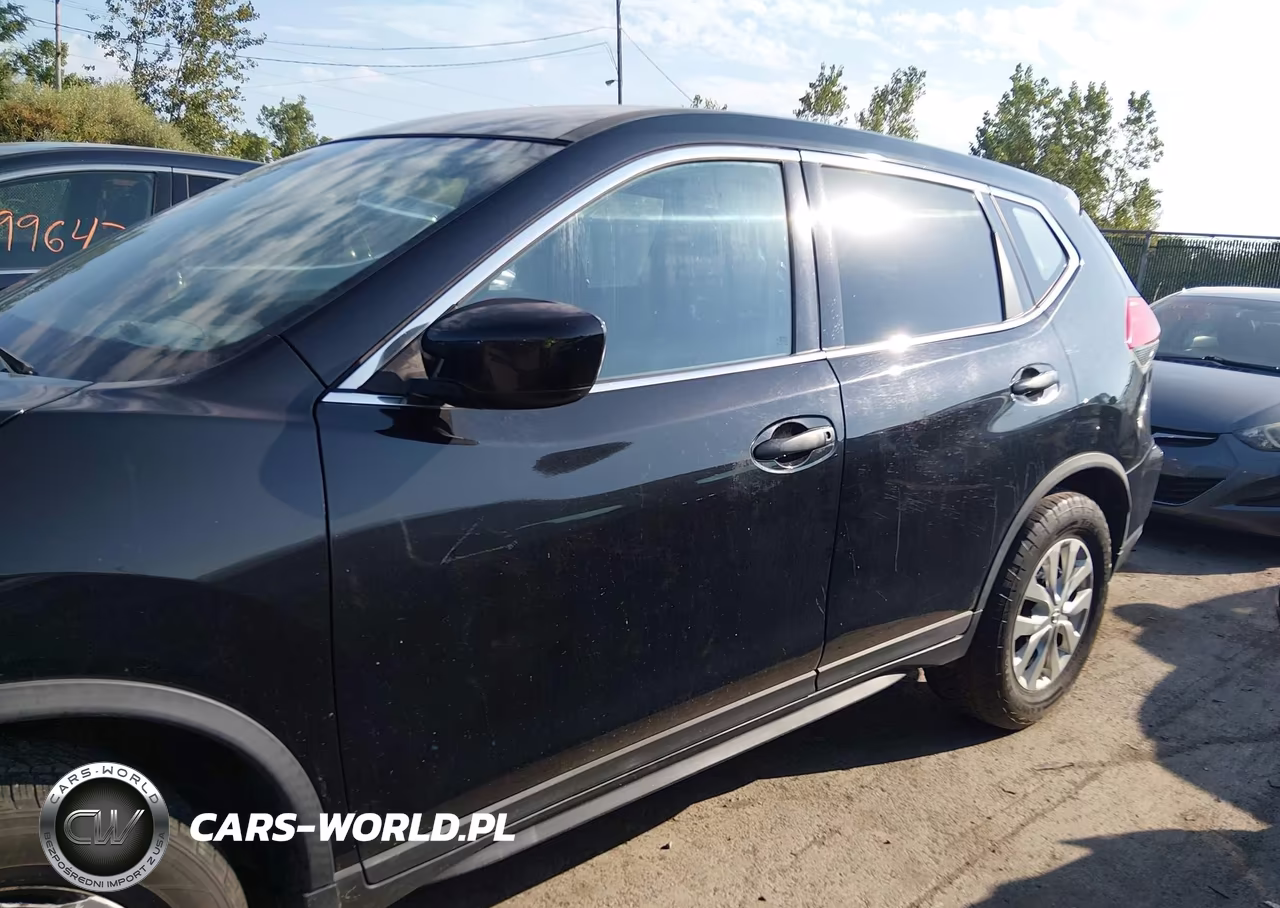 2017 Nissan Rogue S VIN:KNMAT2MV0HP569138 - 14