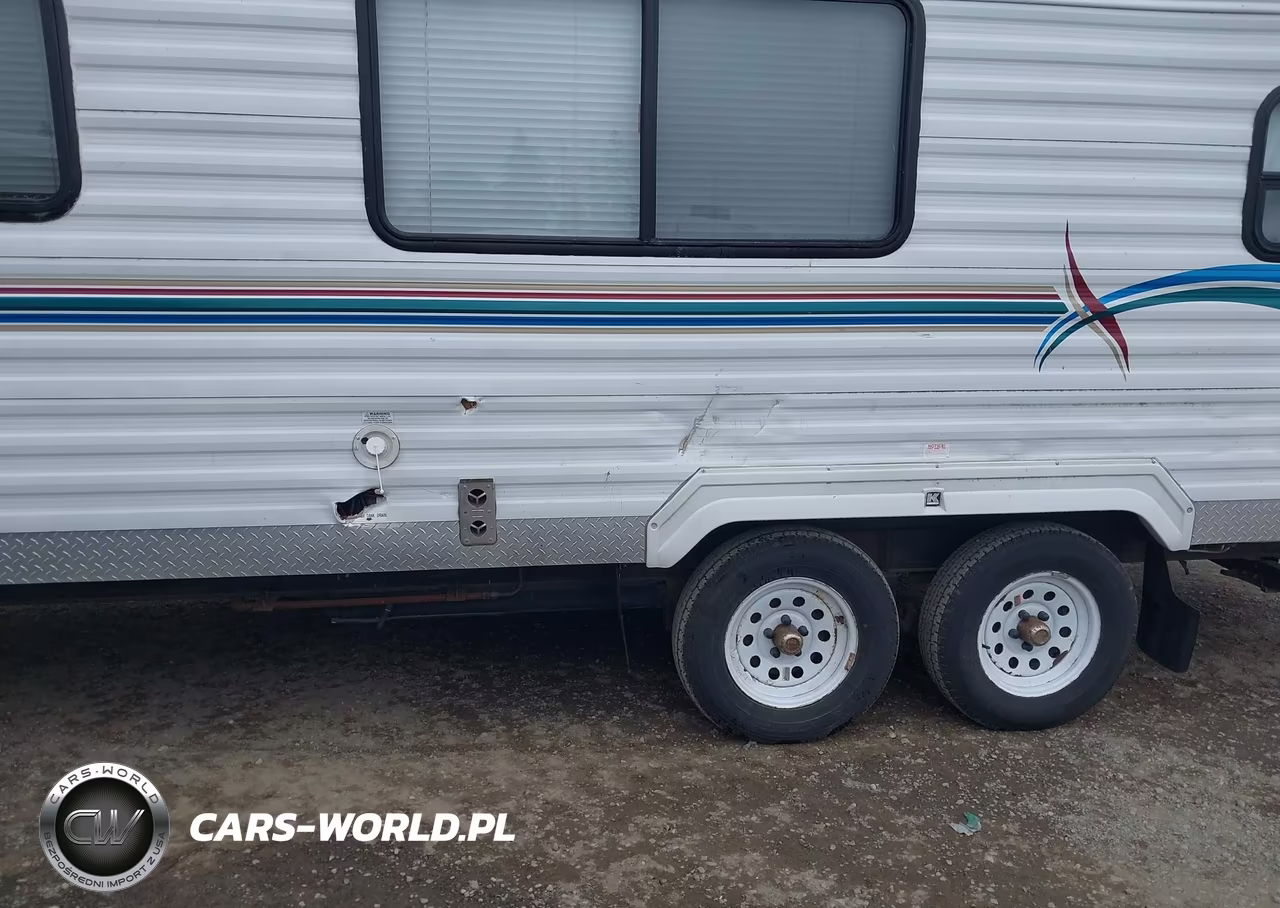 2004 Komfort Corp. Komfort 24B VIN:1K52KBL2042022174 - 6